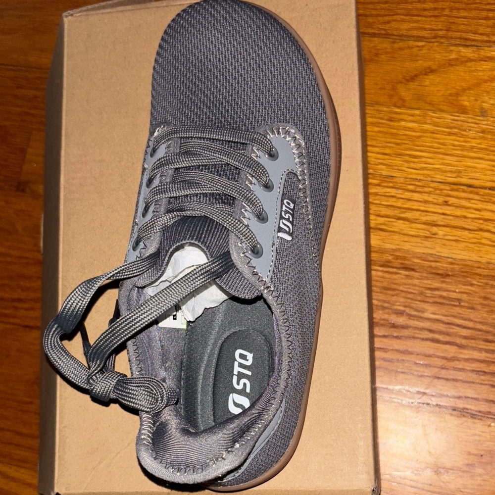 Gray STQ Sneakers size 7W